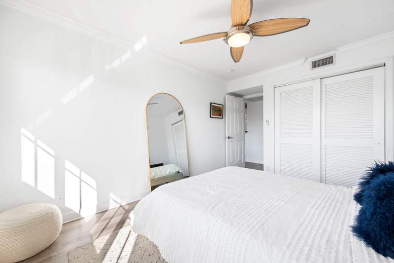 2 bedroom Condominium at 1515 E Broward Boulevard #401, Pine Crest Village I At, Fort Lauderdale — photo 3