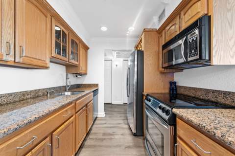 1515 E Broward Boulevard #401, Fort Lauderdale FL - photo 10 of 28