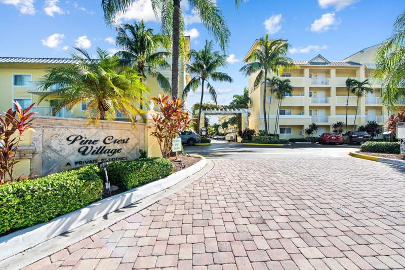 2 bedroom Condominium at 1515 E Broward Boulevard #401, Pine Crest Village I At, Fort Lauderdale — photo 2