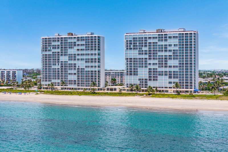 2 bedroom Condominium at 2800 S Ocean Boulevard #22C, Ocean Towers Condo, Boca Raton — photo 1