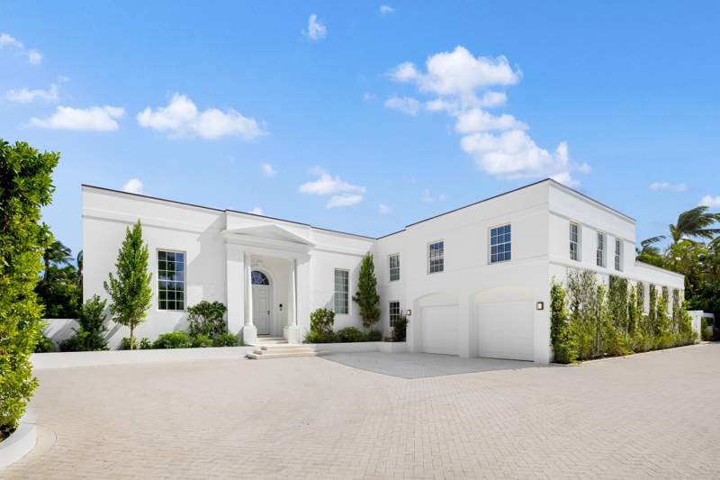 6 bedroom Single Family Residence at 200 Regents Park Road, Regents Park, Palm Beach — photo 3