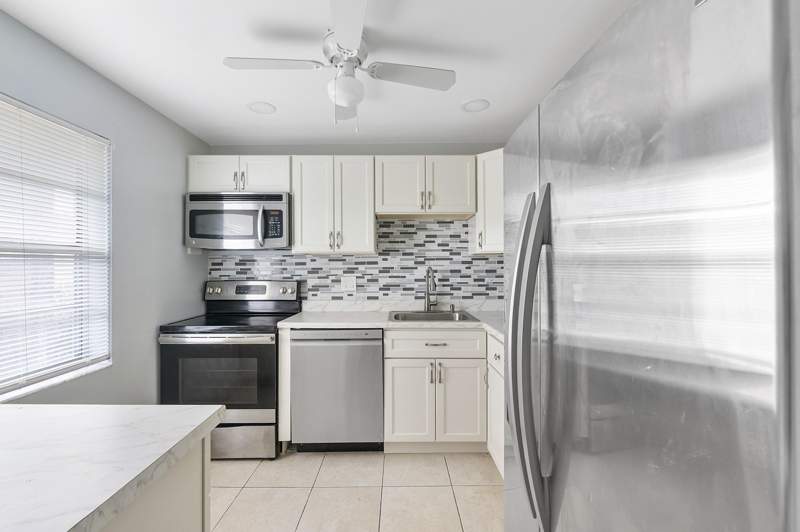 2 bedroom Condominium at 7505 NW 5th Place #106, Oriole Gardens 34 Condo, Margate — photo 3
