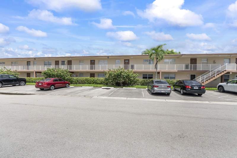 2 bedroom Condominium at 7505 NW 5th Place #106, Oriole Gardens 34 Condo, Margate — photo 2