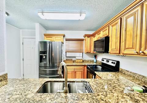 1541 Balfour Point Drive #D, West Palm Beach FL - photo 10 of 13