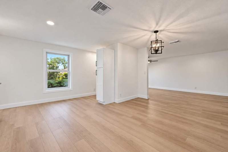 3 bedroom Single Family Residence at 2010 Avenue H, Park Manor 1, Riviera Beach — photo 3