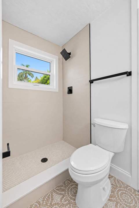 2010 Avenue H, Riviera Beach FL - photo 13 of 14