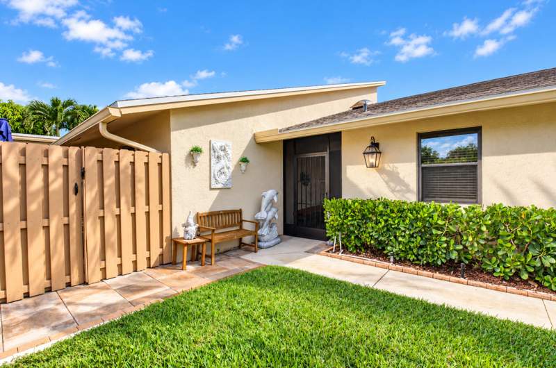 2 bedroom Single Family Residence at 3225 NW 9th Street, Rainberry Bay, Delray Beach — photo 2
