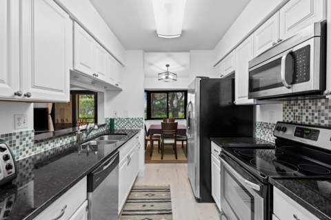 9325 N Chelsea Drive, Plantation FL - photo 6 of 20