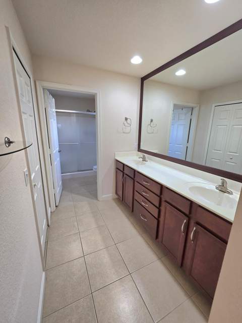 20 Silver Oak Drive, Port St. Lucie FL - photo 15 of 39
