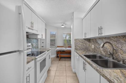 1100 SW 128th Terrace #302U, Pembroke Pines FL - photo 12 of 64