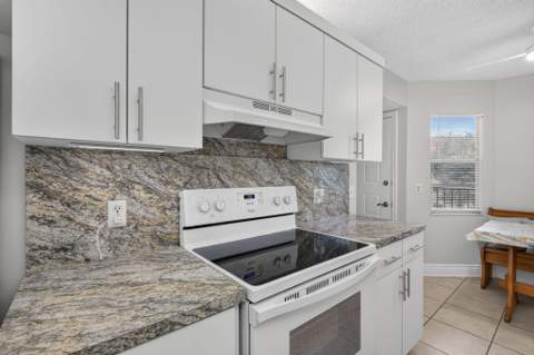 1100 SW 128th Terrace #302U, Pembroke Pines FL - photo 13 of 64