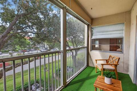 1100 SW 128th Terrace #302U, Pembroke Pines FL - photo 23 of 64