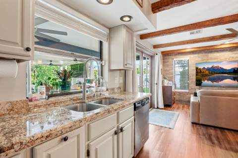 9220 Lawrence Road, Boynton Beach FL - photo 10 of 49