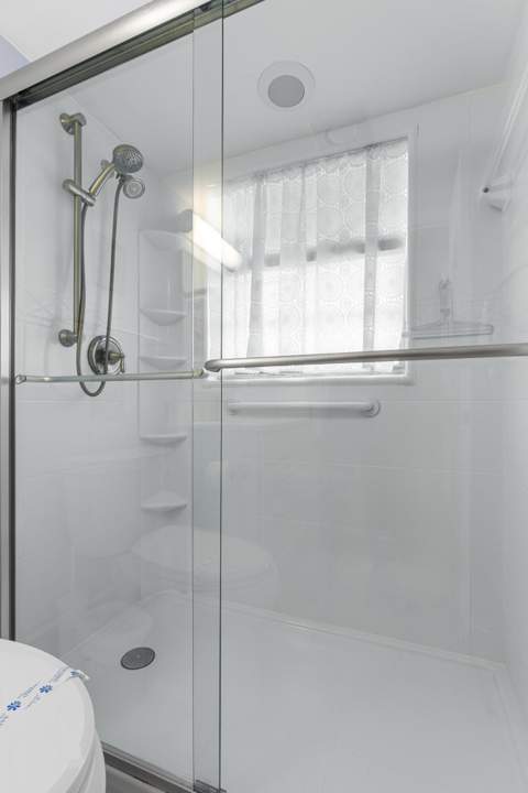 273 Newport Drive, Deerfield Beach FL - photo 15 of 35