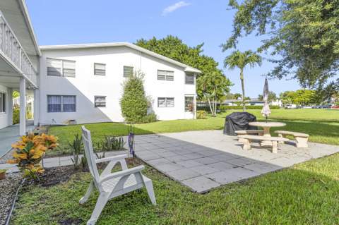 273 Newport Drive, Deerfield Beach FL - photo 23 of 35