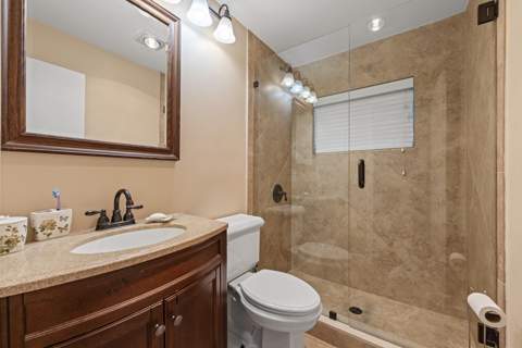 4661 NW 13th Avenue, Deerfield Beach FL - photo 12 of 20
