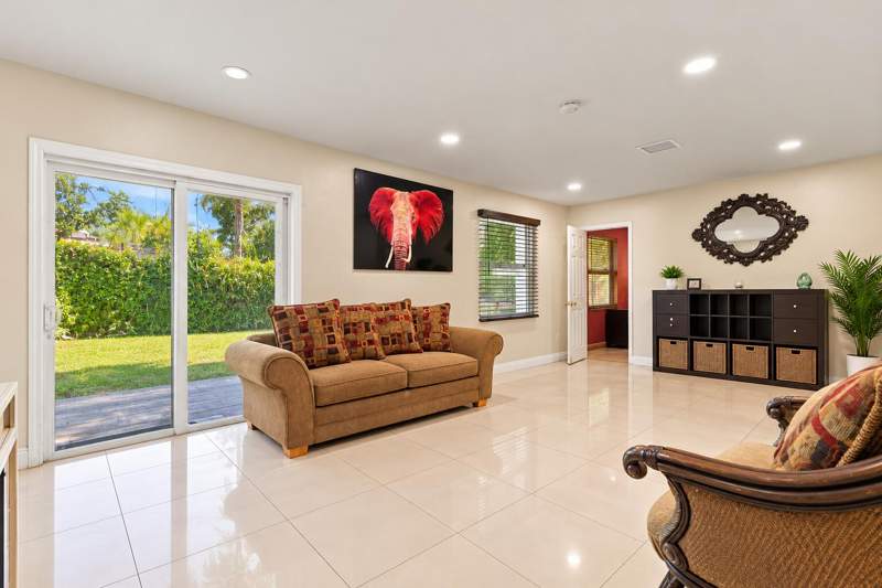 4 bedroom Single Family Residence at 1940 NW 1st Terrace, Kendall Green Sec, Pompano Beach — photo 3