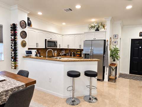 8834 S Isles Circle, Tamarac FL - photo 10 of 40
