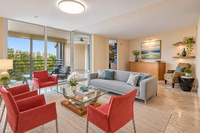 2 bedroom Condominium at 3900 Oaks Clubhouse Drive #508, No 76 Palm-Aire Country Club, Pompano Beach — photo 5