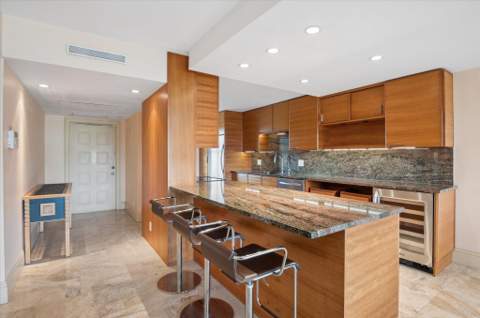 3900 Oaks Clubhouse Drive #508, Pompano Beach FL - photo 8 of 30