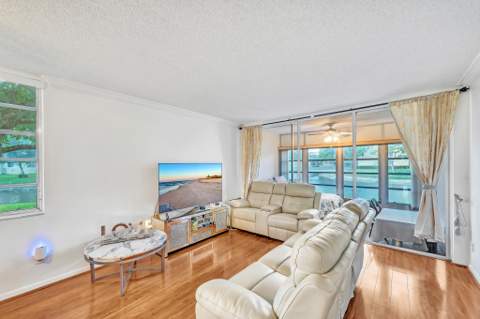5940 NW 64th Avenue #101, Tamarac FL - photo 8 of 24