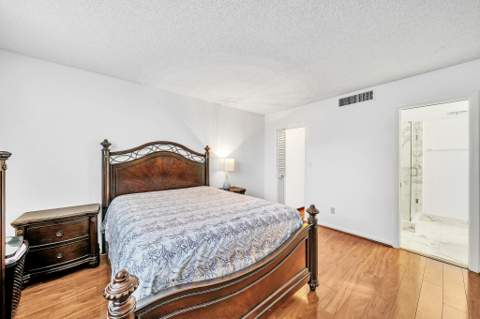 5940 NW 64th Avenue #101, Tamarac FL - photo 10 of 24