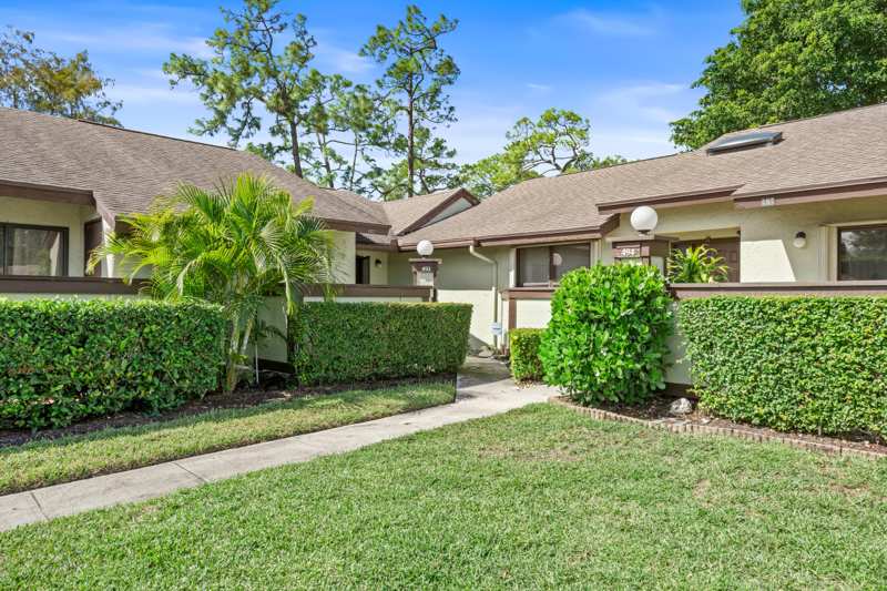 2 bedroom Single Family Residence at 493 Iron Forge Court, Strathmore Gate West Unit 3, Royal Palm Beach — photo 1