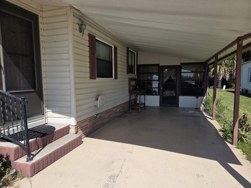 2 bedroom Manufactured Home at 8187 Blackbead Court, Savanna Club Plat I, Port St. Lucie — photo 2