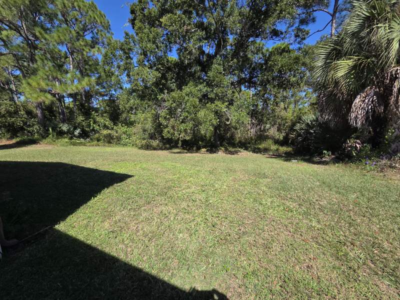 2 bedroom Manufactured Home at 8187 Blackbead Court, Savanna Club Plat I, Port St. Lucie — photo 3