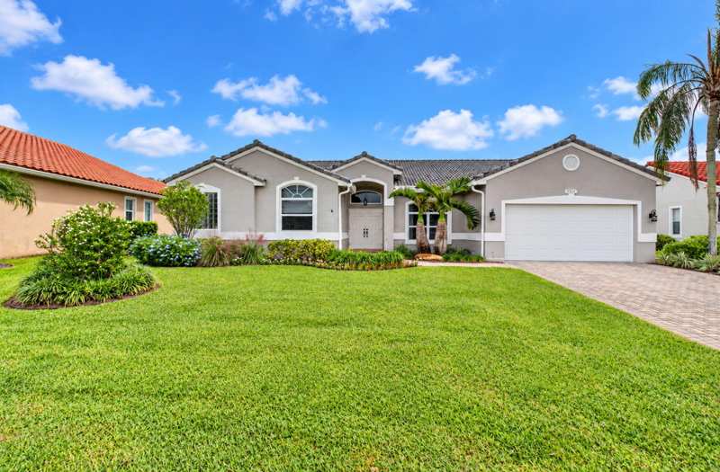 4 bedroom Single Family Residence at 9524 Lake Serena Drive, Boca Vista Estates, Boca Raton — photo 1