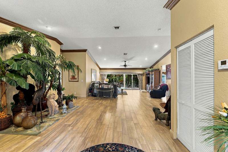 3 bedroom Single Family Residence at 8291 Lake Cypress Road, Cypress Woods 2, Lake Worth — photo 5