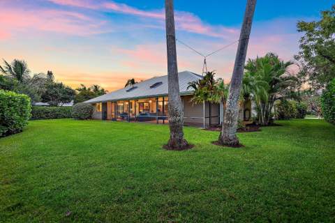 10690 SE Jupiter Narrows Drive, Hobe Sound FL - photo 13 of 47