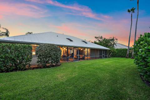 10690 SE Jupiter Narrows Drive, Hobe Sound FL - photo 14 of 47