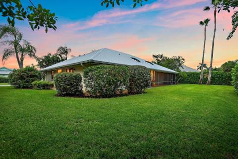 10690 SE Jupiter Narrows Drive, Hobe Sound FL - photo 15 of 47