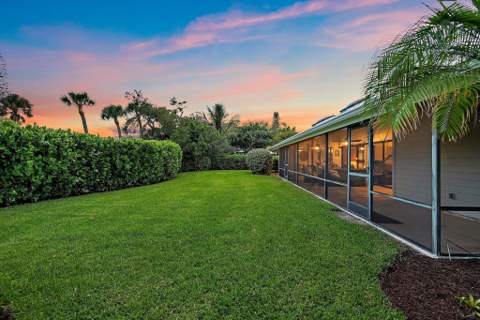 10690 SE Jupiter Narrows Drive, Hobe Sound FL - photo 17 of 47