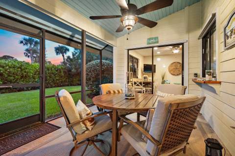 10690 SE Jupiter Narrows Drive, Hobe Sound FL - photo 19 of 47