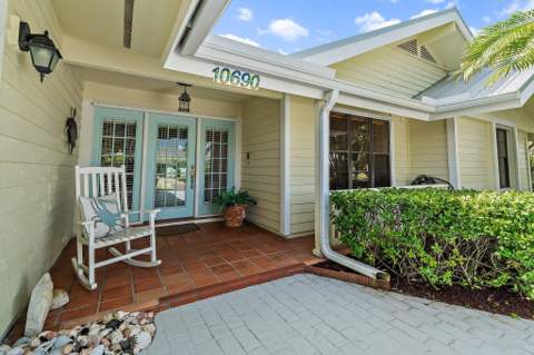 10690 SE Jupiter Narrows Drive, Hobe Sound FL - photo 22 of 47