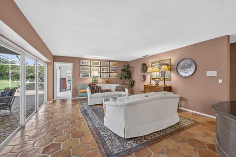 4632 Juniper Lane, Palm Beach Gardens FL - photo 8 of 47