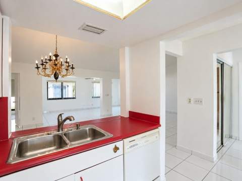 2079 SW 16th Circle, Deerfield Beach FL - photo 11 of 70