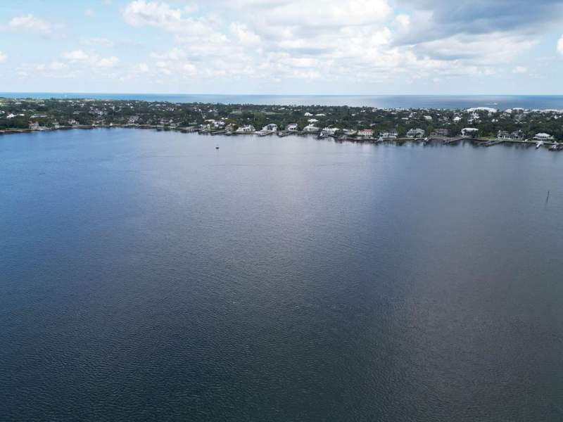 1 bedroom Condominium at 132 Lakeshore Drive #617, Old Port Cove Condo Two, North Palm Beach — photo 2