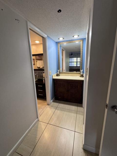 2900 N Course Drive #305, Pompano Beach FL - photo 13 of 20