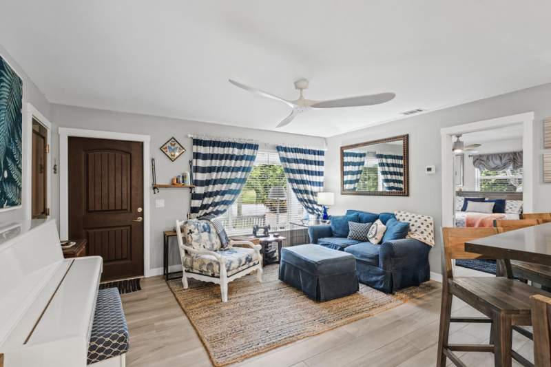 3 bedroom Single Family Residence at 1001 Sunset Road, Belvedere Park, West Palm Beach — photo 3