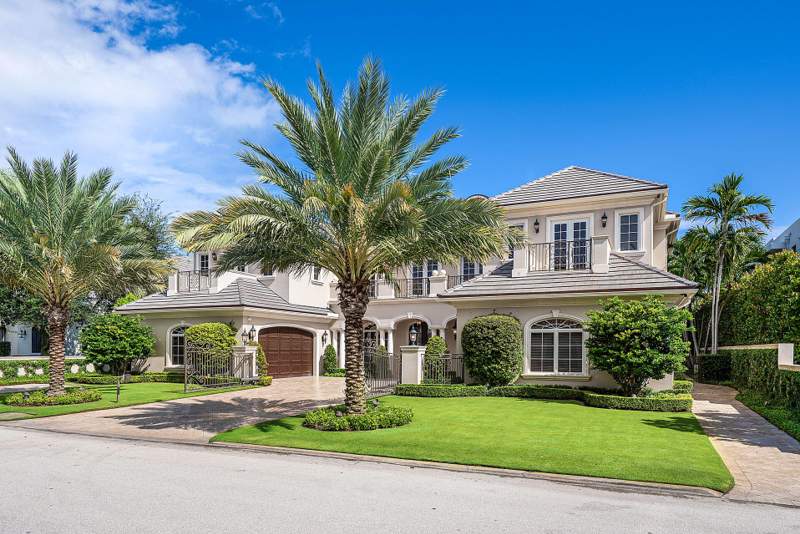 5 bedroom Single Family Residence at 510 E Alexander Palm Road, Royal Palm Yacht & Country Club, Boca Raton — photo 3
