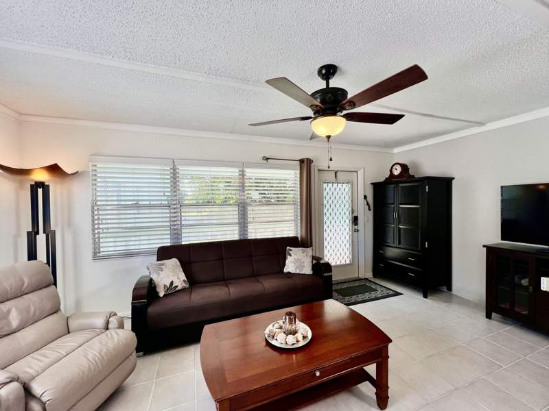1 bedroom Condominium at 225 Westbury L Circle #225, Westbury L Condo, Deerfield Beach — photo 2