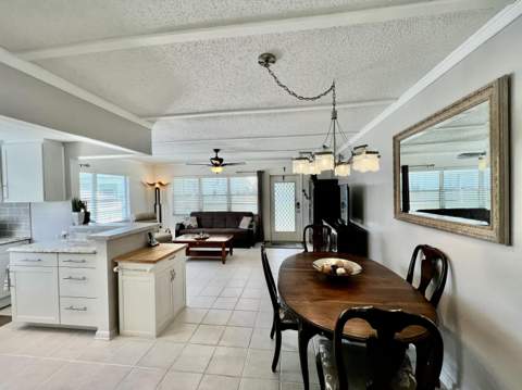 225 Westbury L Circle #225, Deerfield Beach FL - photo 9 of 28