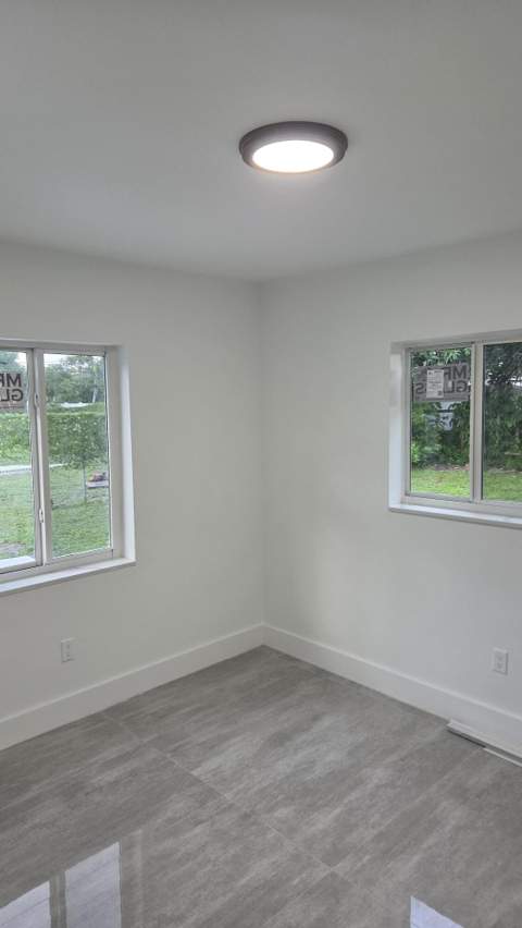 1791 Lauderdale Manor Drive, Fort Lauderdale FL - photo 11 of 17