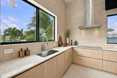 4931 NE 25th Avenue, Lighthouse Point FL - photo 18 of 81