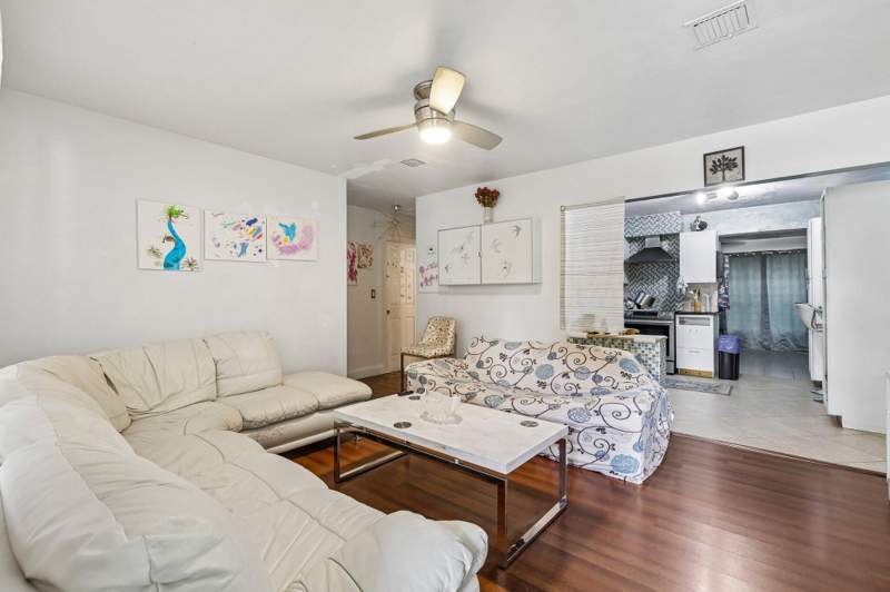 2 bedroom Single Family Residence at 216 NE 26th Court, Faulkner Park Sec 3, Pompano Beach — photo 3