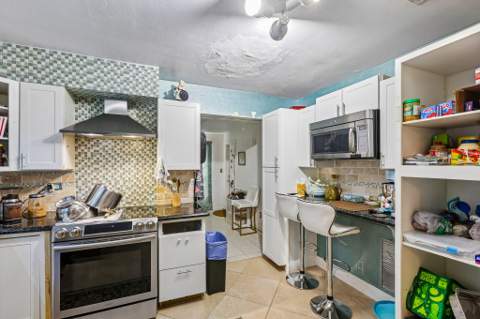 216 NE 26th Court, Pompano Beach FL - photo 12 of 44