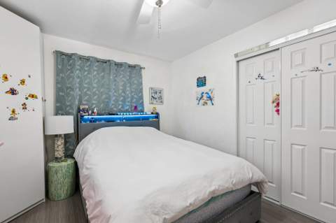 216 NE 26th Court, Pompano Beach FL - photo 16 of 44